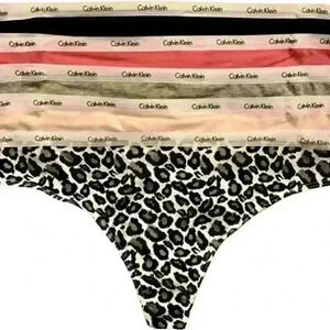 CALVIN Klein Women's Signature Cotton Logo Thong Panties​